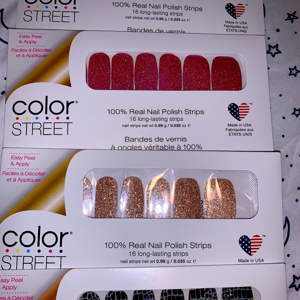 Color street 4 sets of nails + free eye gel mask!